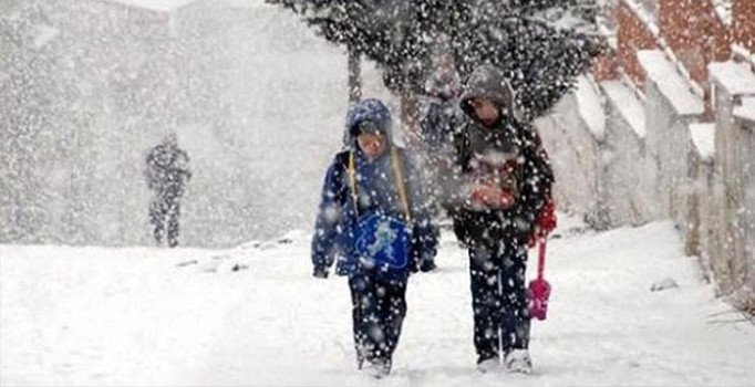 Sakarya'da eğitime kar engeli