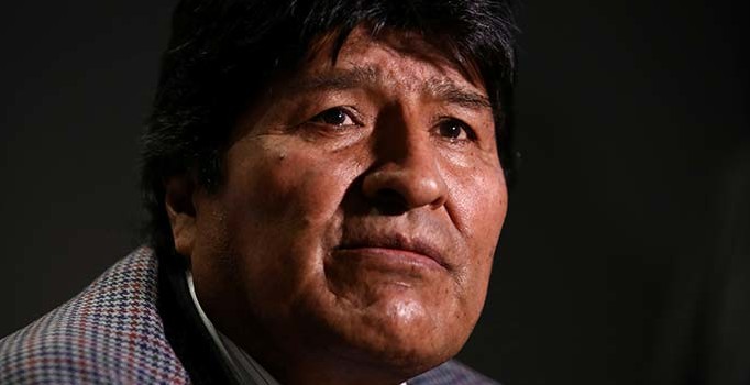 Evo Morales Küba'ya gitti