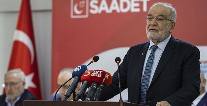 Karamollaoğlu: 15 Temmuz'un hala çözülmeyen siyasi ayağı var