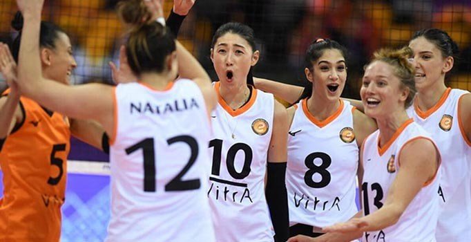 Eczacıbaşı VitrA, Imoco Volley'e 3-1 yenilerek dünya ikincisi oldu