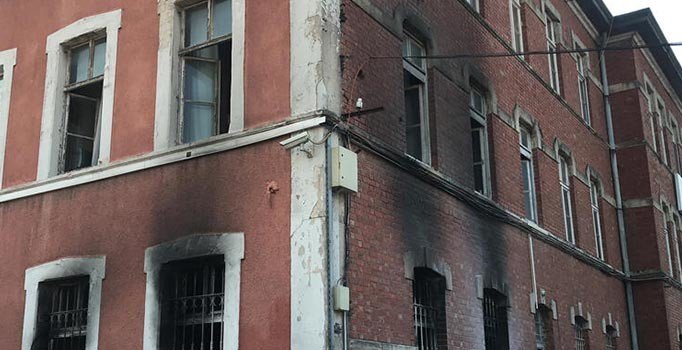 Sirkeci Tren Garı'nda korkutan yangın