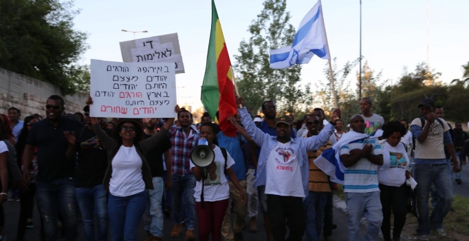 İsrail'de Etiyopyalı Yahudiler yine sokağa çıktı