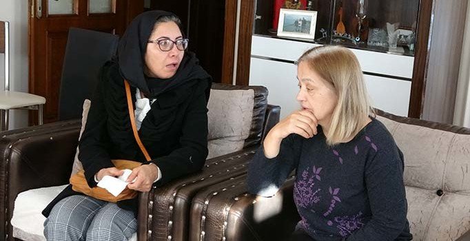 Özgecan'ın ailesi Ceren'in evinde: Neden biz?