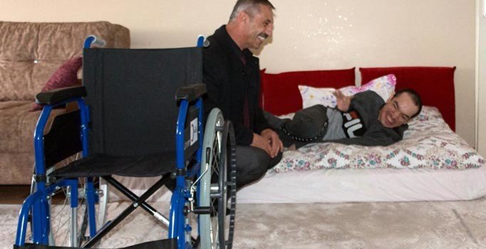 WhatsApp hattından tekerlekli sandalye isteği yerine getirildi