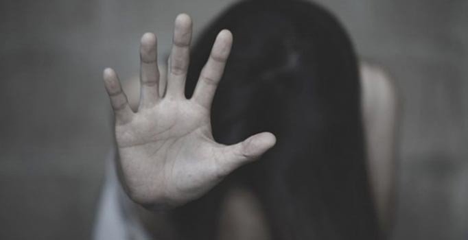 Öğrencisine cinsel istismarda bulunduğu öne sürülen öğretmen intihara kalkıştı