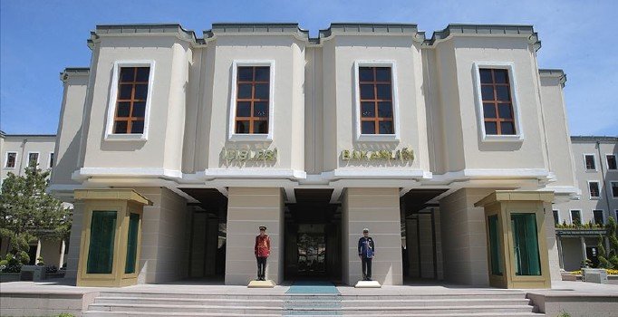 Fransalı terörist savaşçı, sınır dışı edildi