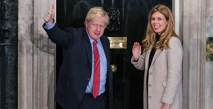 Boris Johnson, Kraliçe’den izni aldı