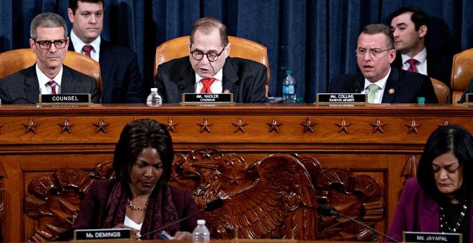 'Trump'ın azil maddeleri' oylaması ertelendi