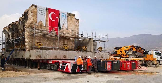 Hasankeyf'in son eseri de taşınıyor... Er-Rızk Camii'nin nakli başladı