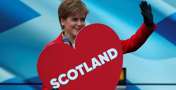İskoçya Başbakanı'ndan ayrılık mesajı: Bizi zorla Birleşik Krallık'ta tutamazsınız