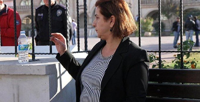 HDP’li eski Kızıltepe Belediye Başkanı Nilüfer Elik Yılmaz tutuklandı
