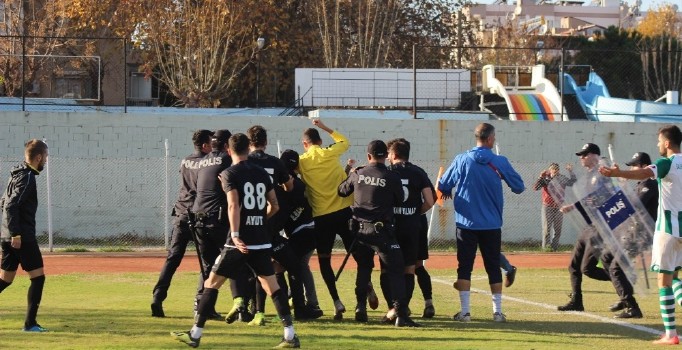 Salihli Belediyespor Kulübü’nden, Aliağa Futbol’a kınama