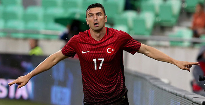 Burak Yılmaz'dan özel teşekkür
