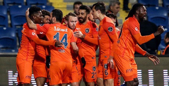 Başakşehir, Tunay Torun'un sözleşmesini feshetti