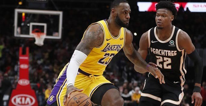 NBA'de Lakers'ın deplasman serisi sürüyor