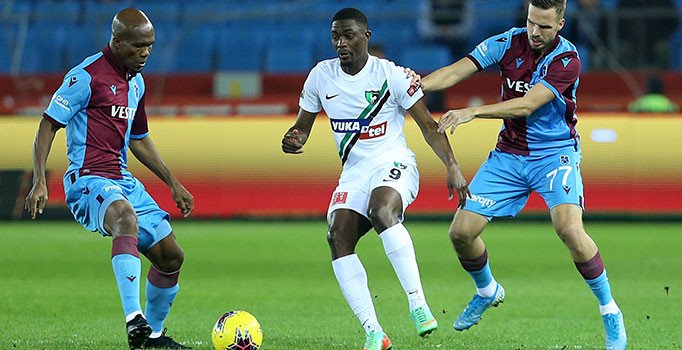 Trabzonspor evinde Yakutel Denizlispor'a 2-1 mağlup oldu