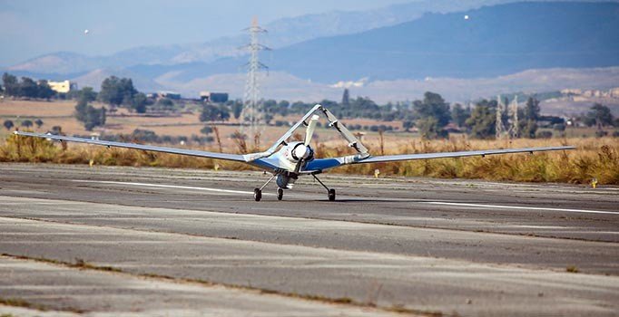 Türkiye'den KKTC'ye ilk İHA indi