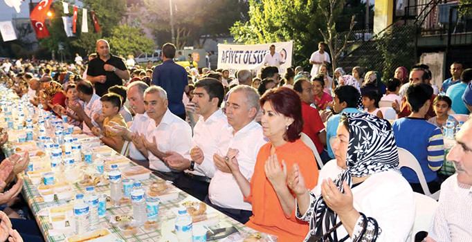 Ramazan orucu manevi zirve