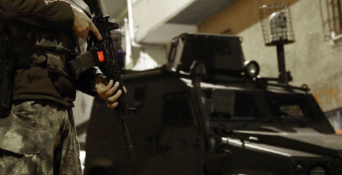 10 ilde DEAŞ'a operasyon: 13 şüpheli yakalandı