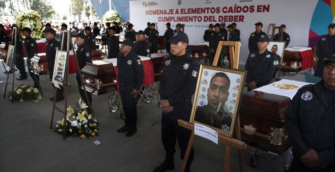 Meksika'da bu yıl 414 polis öldürüldü