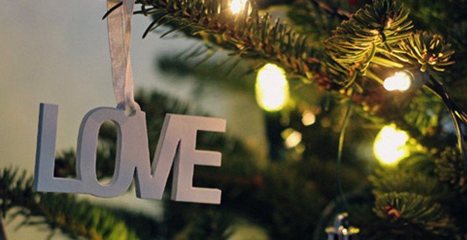 Yılbaşı hediyesi ne alınır? Sevgiliye yılbaşı hediyesi