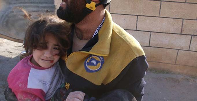 Esad ve Rusya'dan İdlib'e yoğun bombardıman: 3 sivil daha öldü