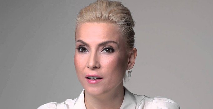 Şebnem Dönmez kimdir kaç yaşındadır ve nerelidir?