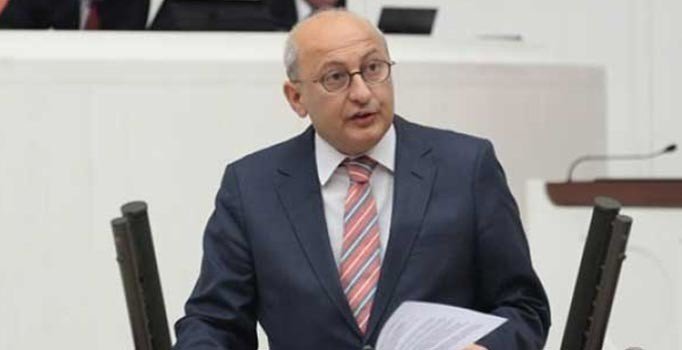 CHP'li Çakırözer'den 'Cumhuriyet gazetesine el bombası atalım' sözlerine tepki