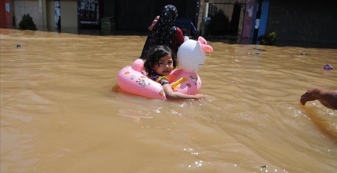 Endonezya'da 'aşırı yağış' bilançosu: 7 kişi can verdi