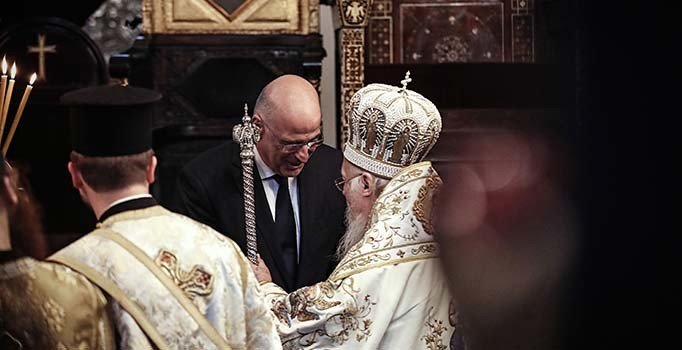 Fener Rum Patrikhanesi'nde noel ayini | Yunan Bakan Dendias da katıldı