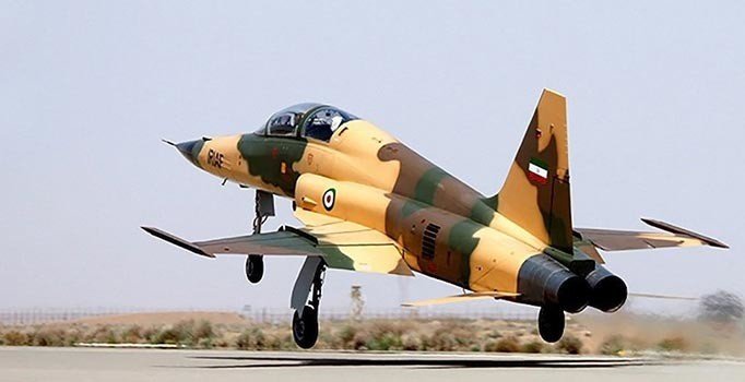 İran'a ait savaş uçağı düştü: 1 ölü