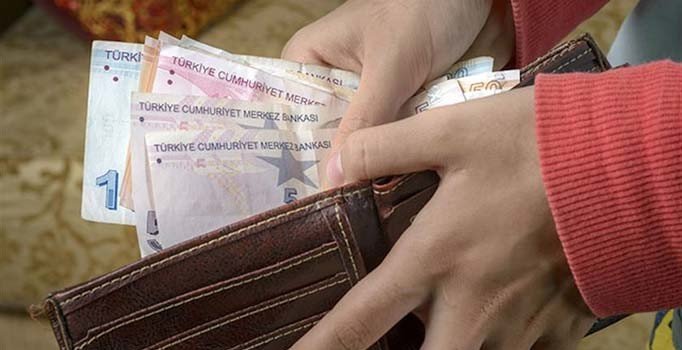 Türk-İş: 4 kişilik bir ailenin açlık sınırı 2 bin 162 lira