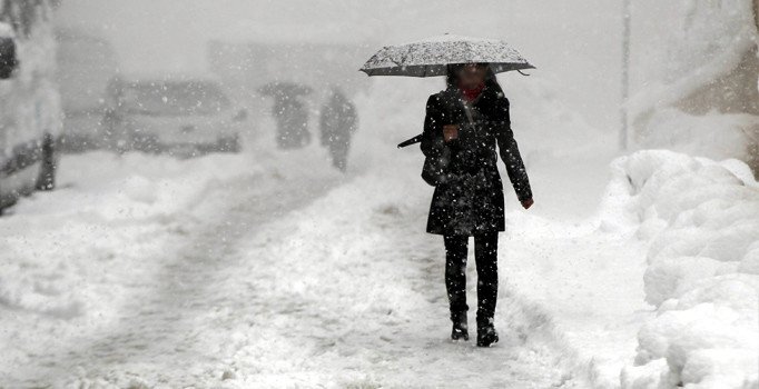 Kar yağışı nedeniyle okullar hangi illerde tatil edildi?