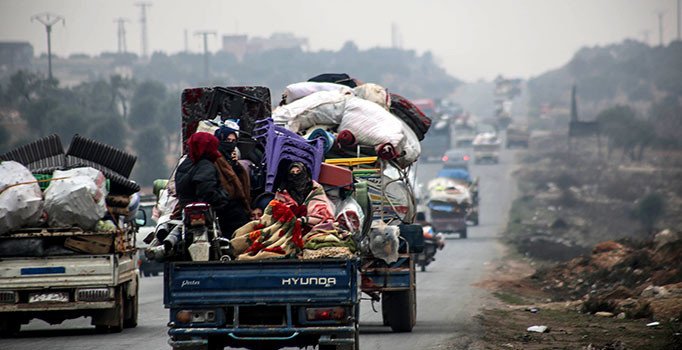 Rusya destekli Suriye ordusu saldırıyor: 200 bin kişi evsiz kaldı
