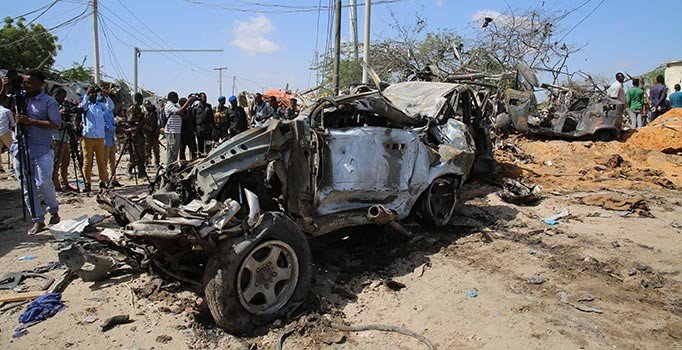 Somali’de bomba yüklü araçla saldırı: En az 90 ölü, 2'si Türk