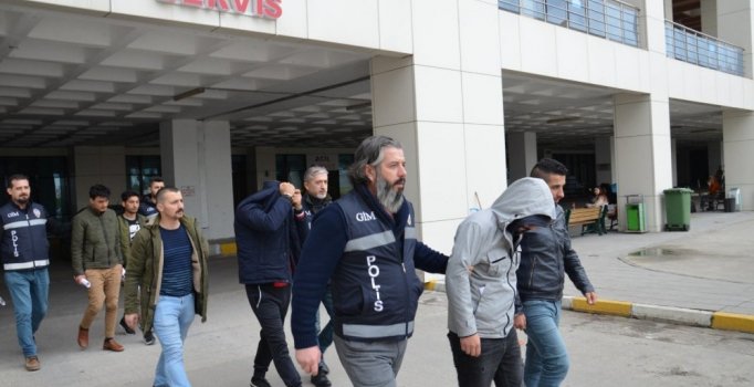 Yunanistan'a kaçmak isteyen FETÖ şüphelisi ile organizatörler tutuklandı