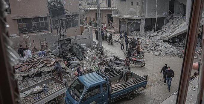 BM: İdlib'de son iki haftada 235 bin sivil yerinden edildi