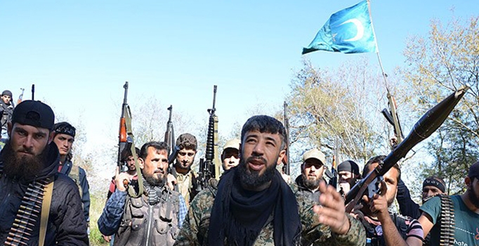 Türkmen komutandan
 "MİT tırları" açıklaması