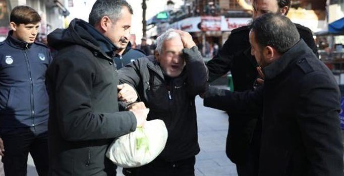 Antalya'da yılbaşı operasyonu! Dilenirken yakalandı, 'beni bırakın' diye ağladı