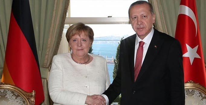 Erdoğan ile Merkel, Libya ve Suriye'yi görüştü