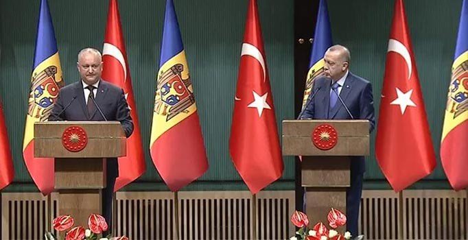 Cumhurbaşkanı Erdoğan: Moldova'daki FETÖ okullarının Türkiye'ye devredilmesini bekliyoruz
