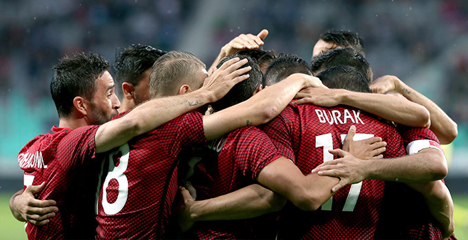 EURO 2016'da 'en iyi genç futbolcu'ya Türkiye'den 4 aday