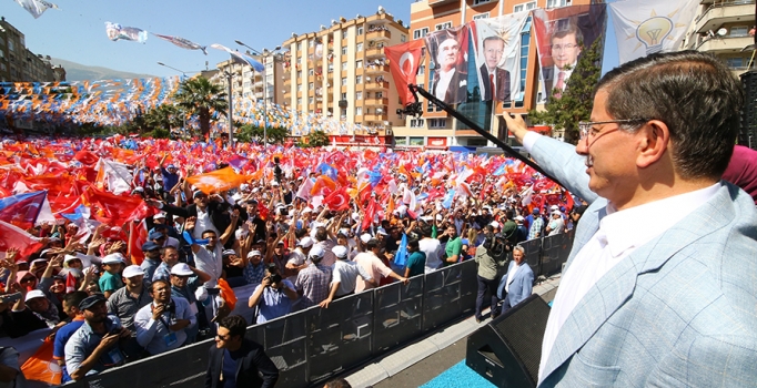 Davutoğlu: Yemin ediyorum ki O TIR'lar...