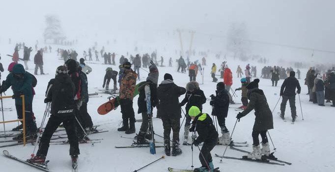 Uludağ’da kar kalınlığı 137 santimetreye ulaştı