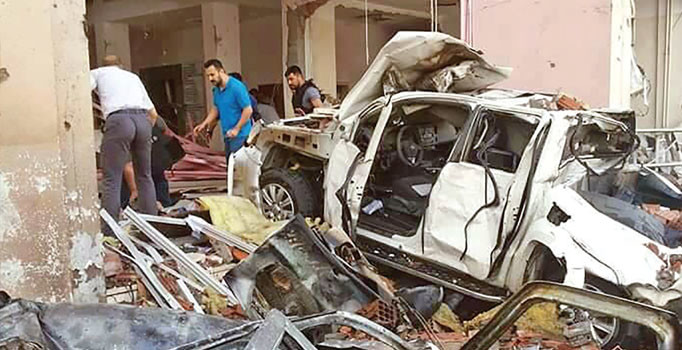 Midyat'taki bombalı saldırıda 3 tonluk hainliği Nefize Özsoy durdurdu