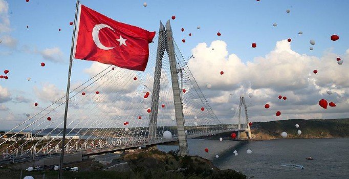 Yavuz Sultan Selim ve Osmangazi köprülerinin geçiş ücretlerine zam