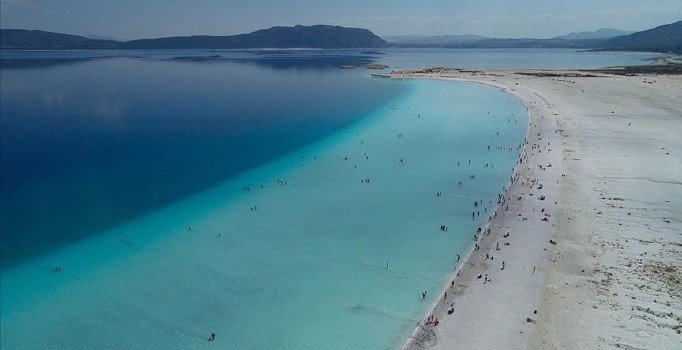 Salda Gölü'nü 2019'da 1 milyon 400 bin kişi ziyaret etti