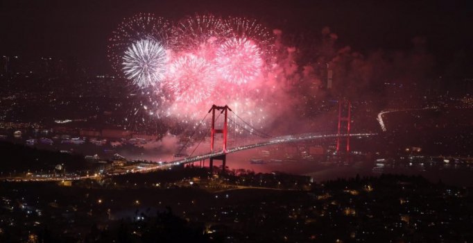 Boğaz'daki ışık gösterisinin maliyeti 320 bin lira