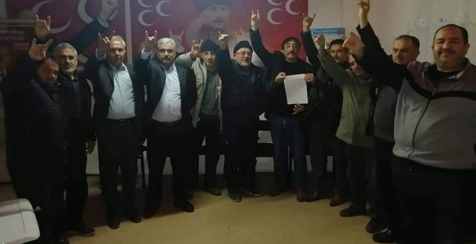 MHP Tavas ilçe yönetimi istifa etti