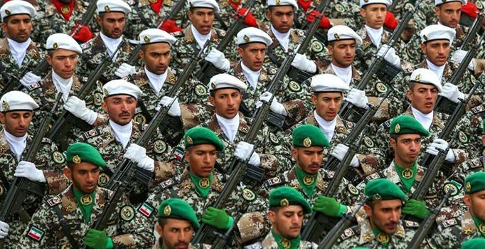 İranlı komutan: ABD'nin varlığının sona erme süreci başladı